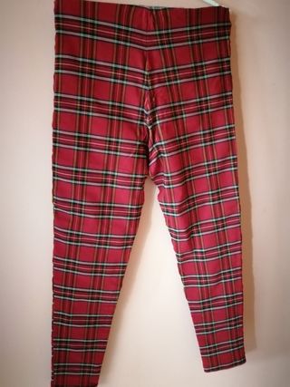 Pantalón mujer Pitillo.Talla L. Marca Stradivarius