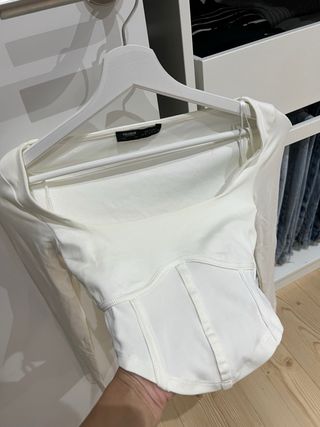 Top crop blanco Pull&Bear S