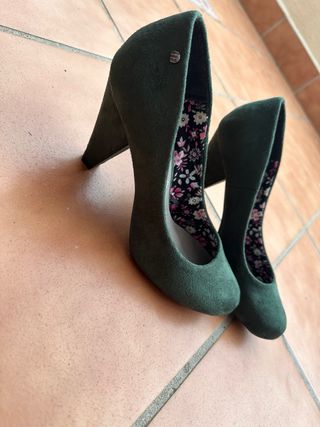 Zapato salon 39 mustang