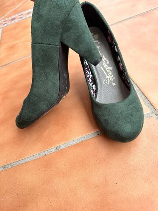 Zapato salon 39 mustang