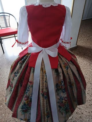 Traje huertana niña