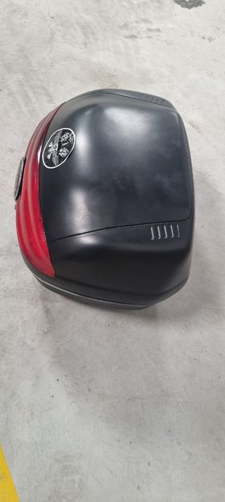 Baul para moto custom 