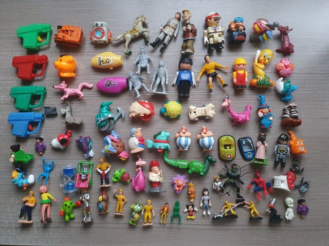 Lote juguetes pequeños y figuras