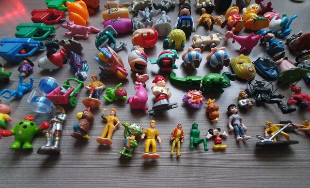 Lote juguetes pequeños y figuras