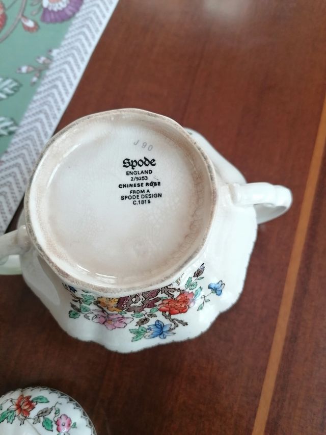 Azucarero Chinese Rose.