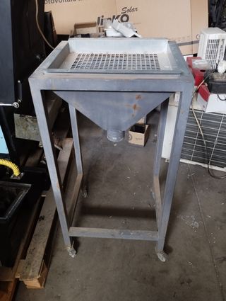 Schermo in pietra d'ulivo