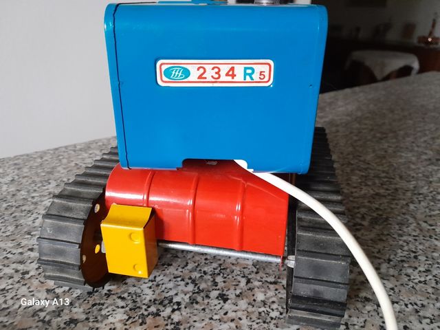 ESCAVATORE FILOCOMANDATO SOMMAVILLA 1977