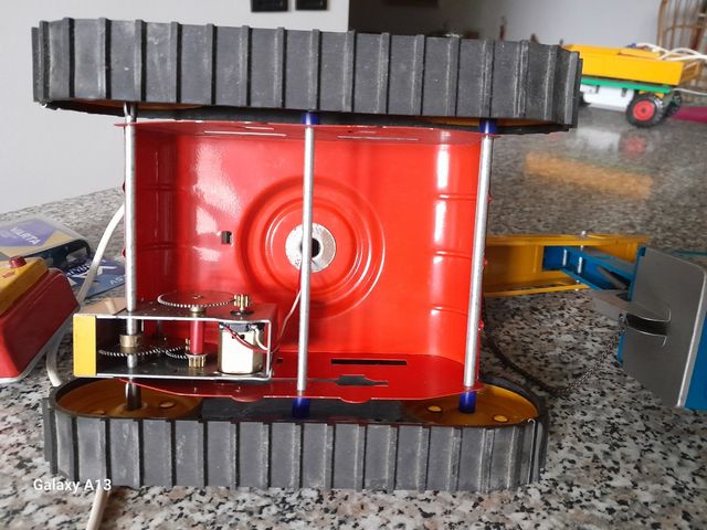 ESCAVATORE FILOCOMANDATO SOMMAVILLA 1977