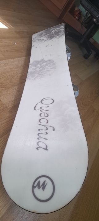 Tabla de snowboard con fijaciones y funda