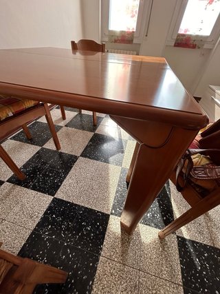 Tavolo in legno allungabile