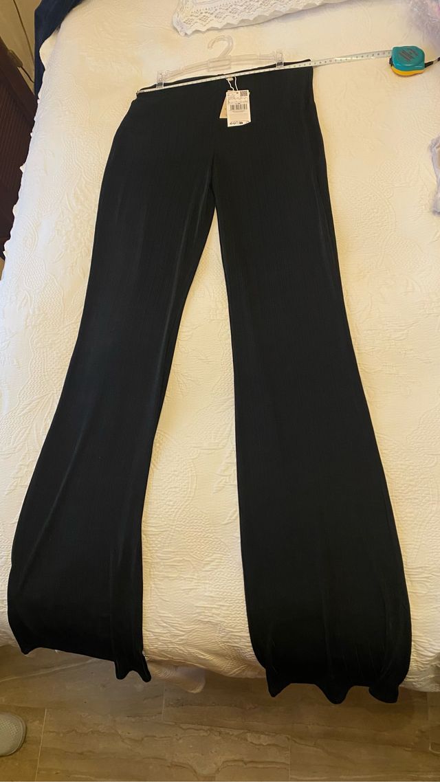 PANTALON NEGRO MUY ELEGANTE Y MUY COMODO