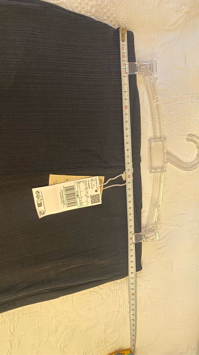 PANTALON NEGRO MUY ELEGANTE Y MUY COMODO