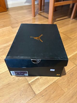 Jordan Spizike Black Court Purple
