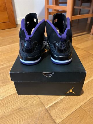 Jordan Spizike Black Court Purple