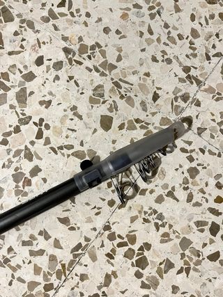 Caña pescar a estrenar