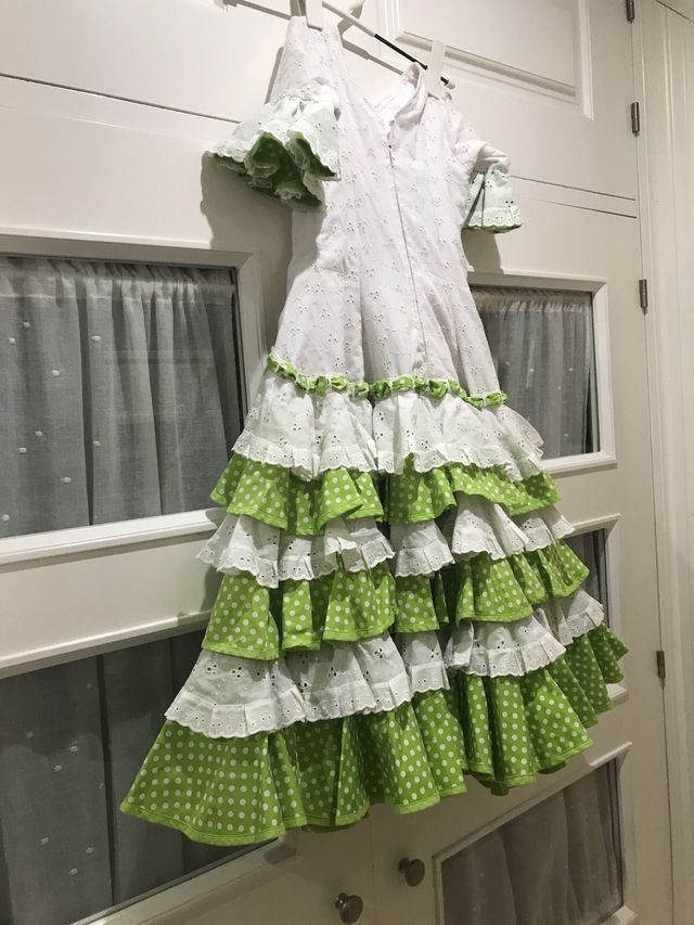 2 Trajes flamenca niña entre 6 y 10 años