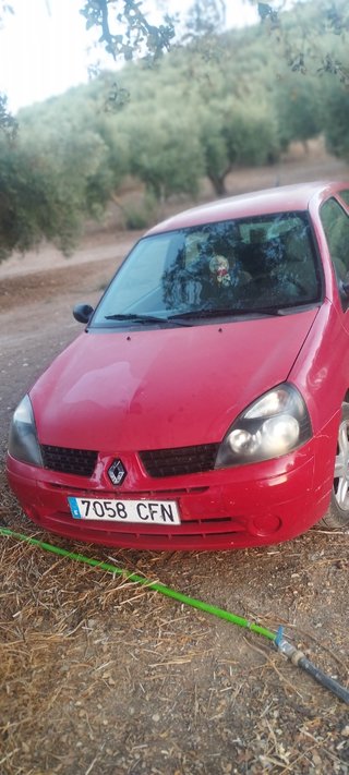 Renault Clio 2003