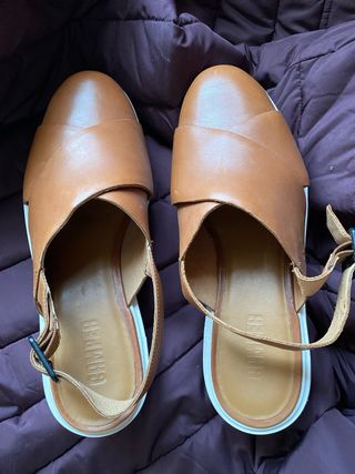 Sandalias camper, de piel color marron