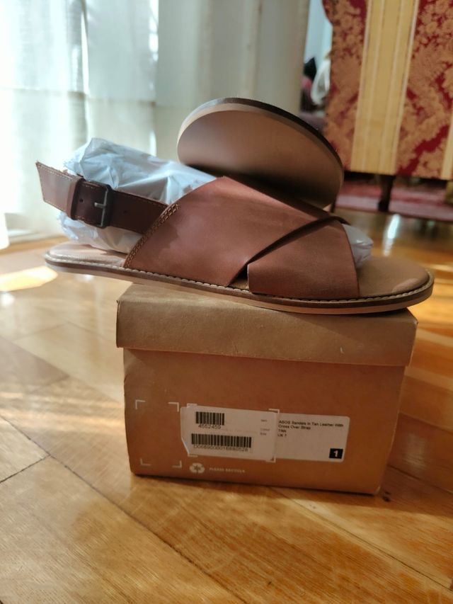 2 PARES DE SANDALIAS