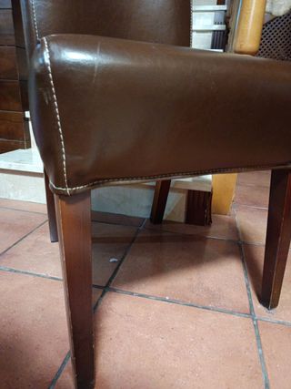 Conjunto sillas piel y madera