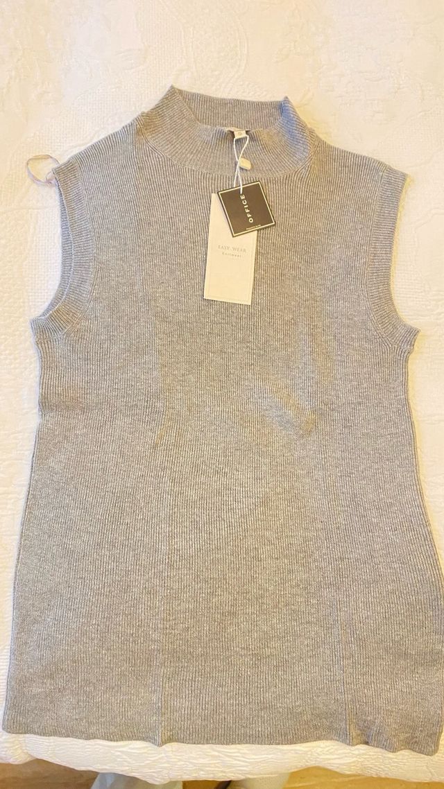 JERSEY SIN MANGAS A ESTRENAR