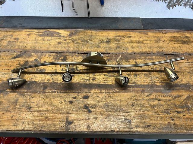 Lampara de acero de 4 bombillas