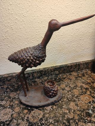 Escultura cigueña, hecha a mano