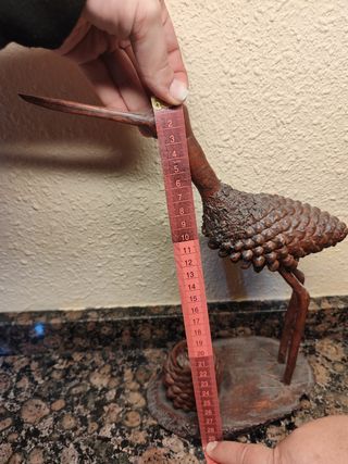 Escultura cigueña, hecha a mano