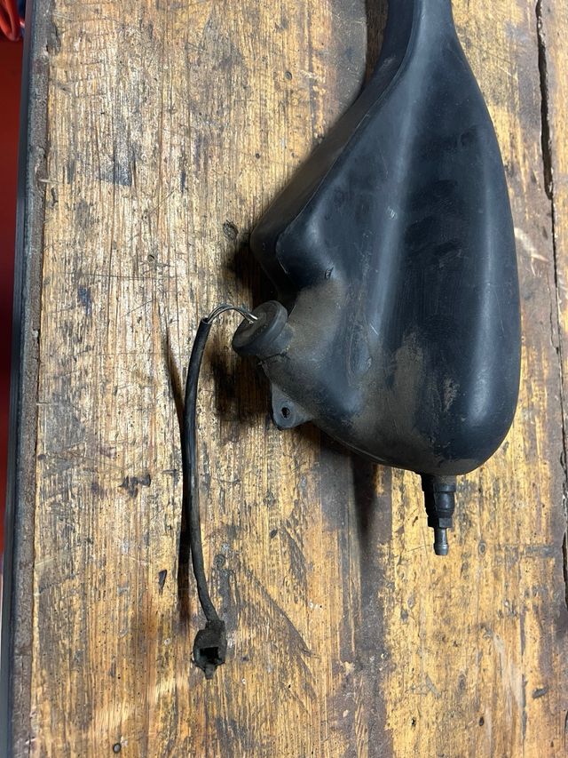 Diposito de aceite para scooter🛵