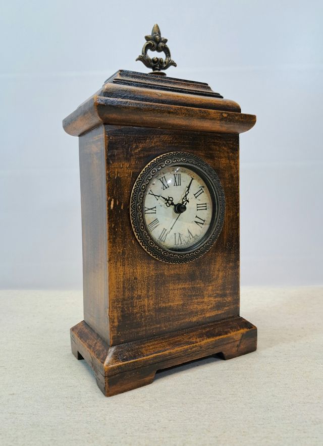 Reloj de sobremesa. Vintage