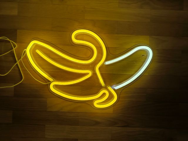 LUZ LED DECORACIÓN PLÁTANO