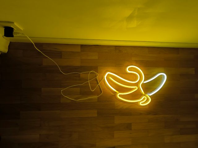 LUZ LED DECORACIÓN PLÁTANO