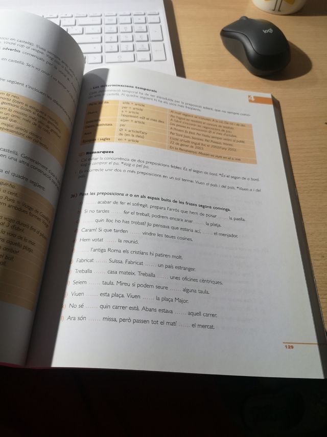 Libro d'ací i d' allà grau mitjà nuevo