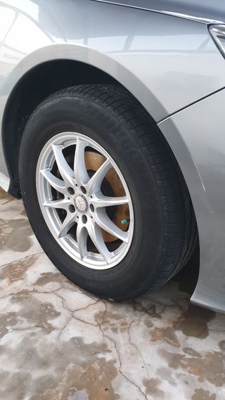 Llantas con neumáticos Mercedes