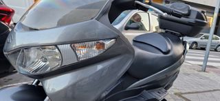 Moto Suzuki Burgman 200