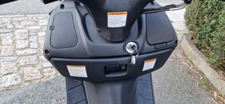 Moto Suzuki Burgman 200