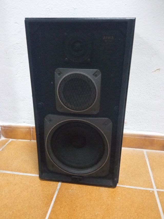Altavoces aiwa