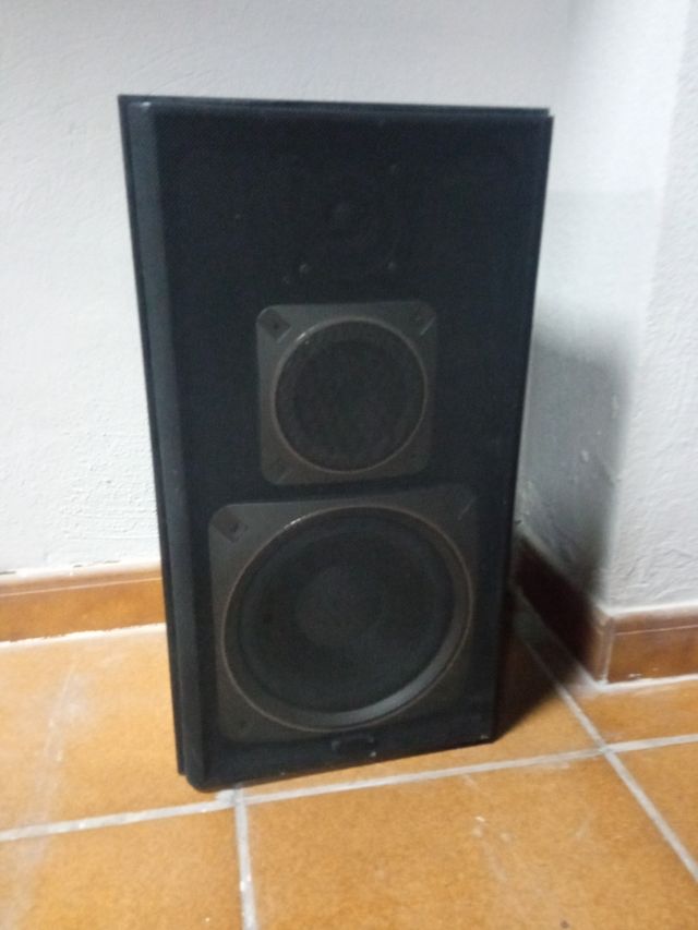 Altavoces aiwa