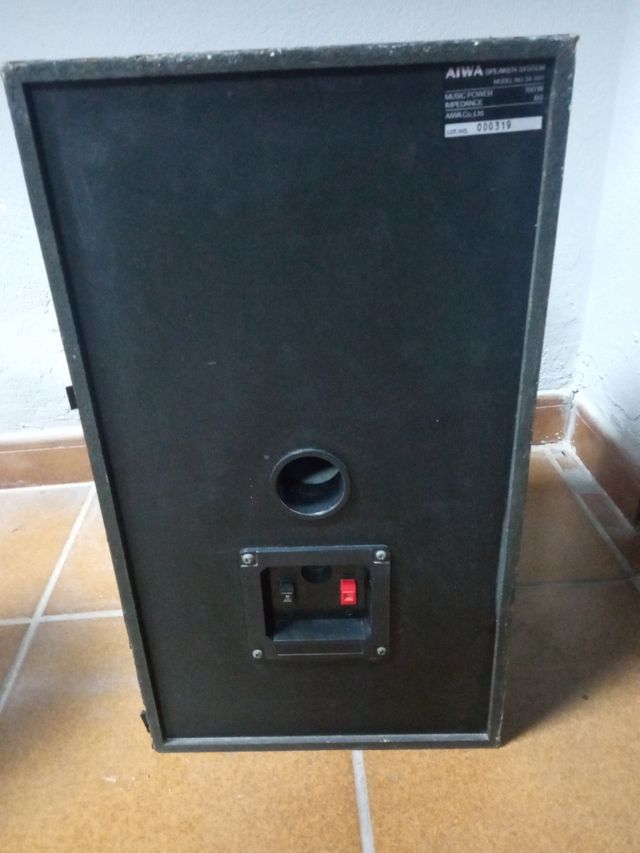 Altavoces aiwa
