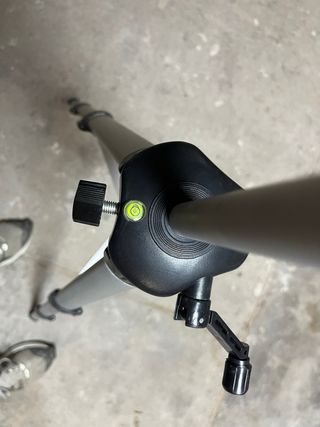 Nivel laser con tripode