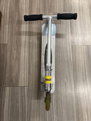 Patinete para niños marca AMAYA