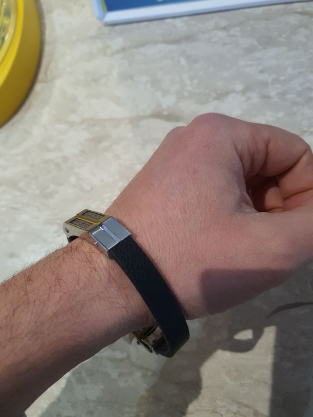 Braccialetto in caucciù e acciaio