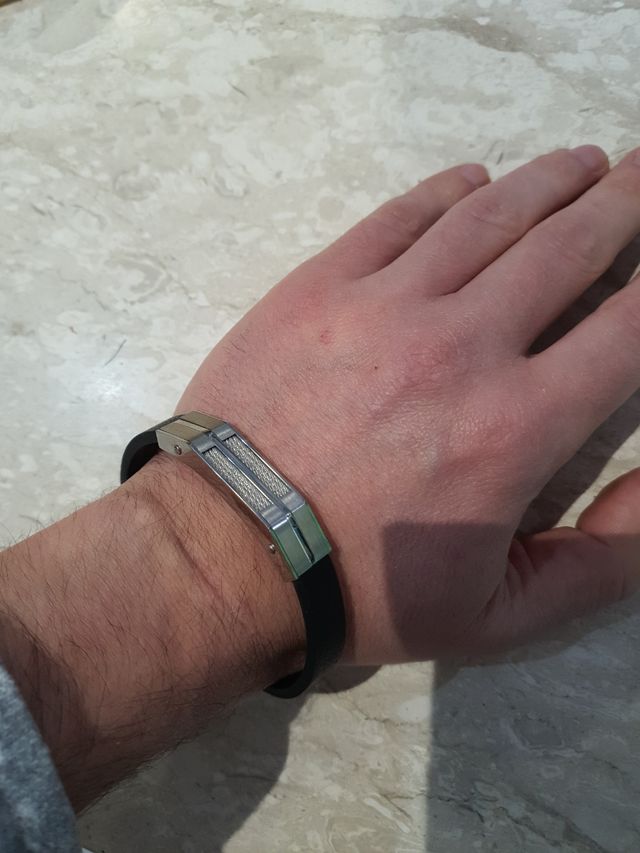 Braccialetto in caucciù e acciaio