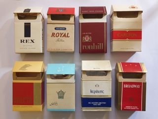 LOTTO 8 RARI PACCHETTI SIGARETTE ESTERE VINTAGE