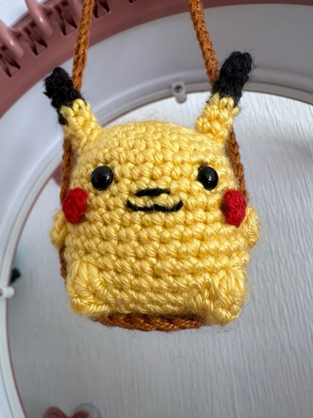 Pokemon pikachu columpio a crochet