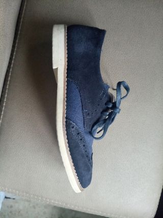 Zapatos de comunión,Tizzas