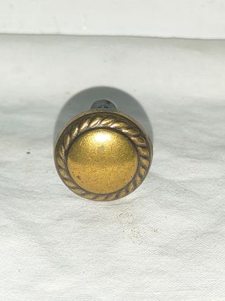 4 antiguos tiradores bronce repujados redondos