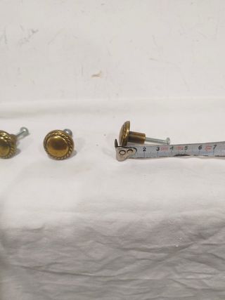 4 antiguos tiradores bronce repujados redondos