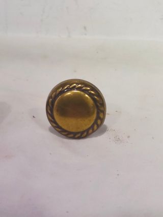 4 antiguos tiradores bronce repujados redondos