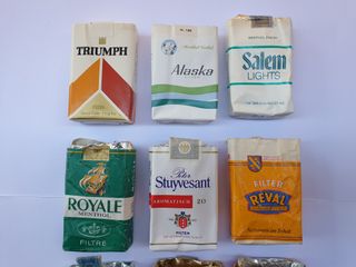 LOTTO B DI 12 PACCHETTI SIGARETTE MORBIDE ESTERE